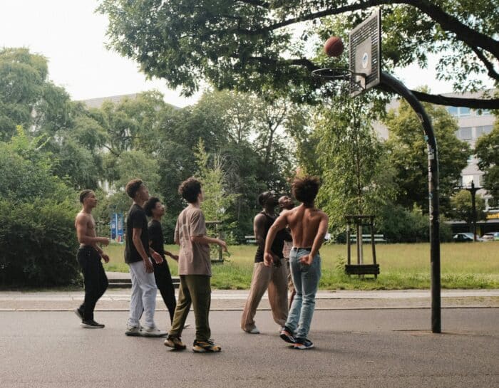 Découvrir les sports urbains émergents dans votre ville
